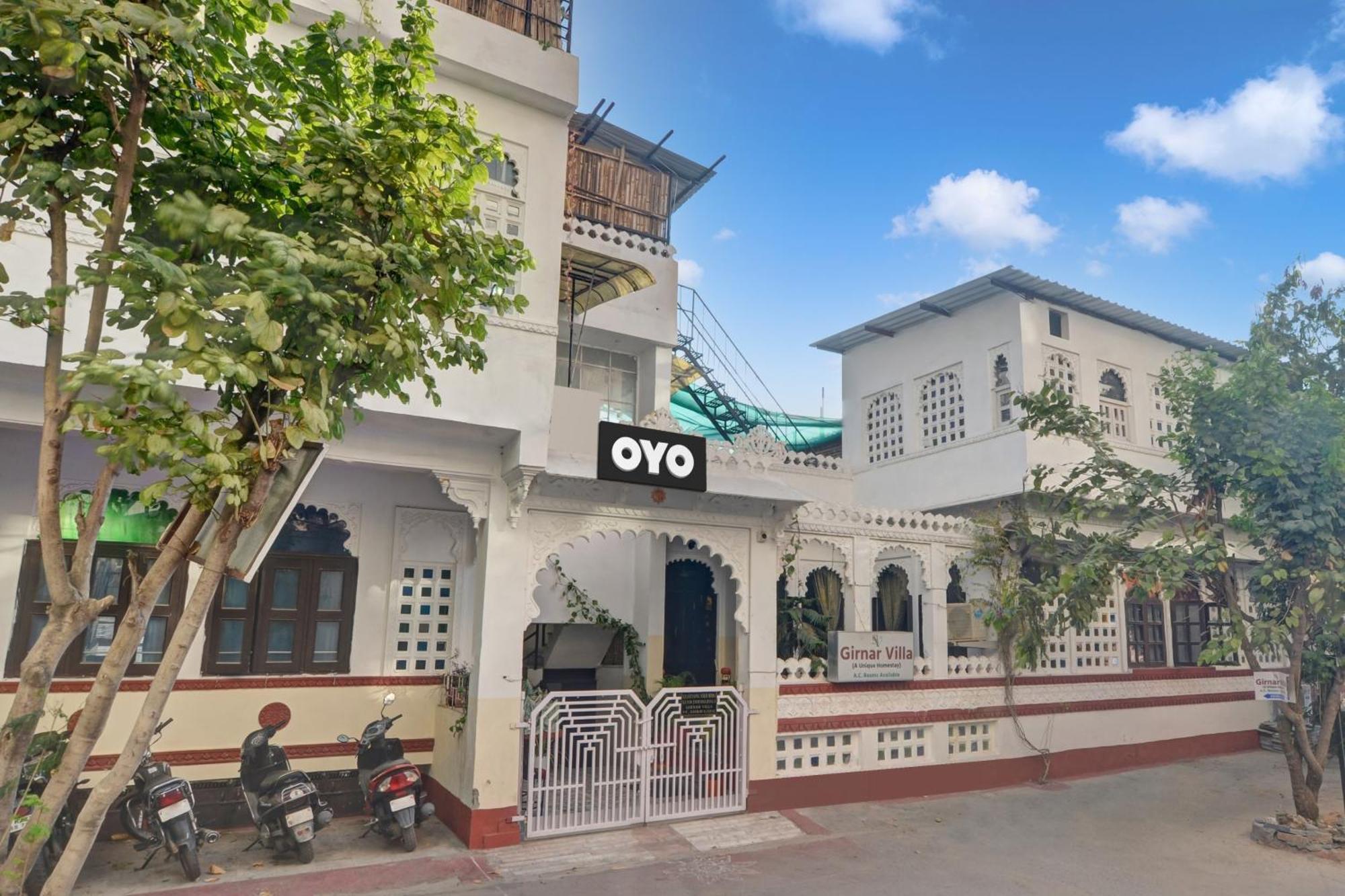 Hotel Girnar Udaipur