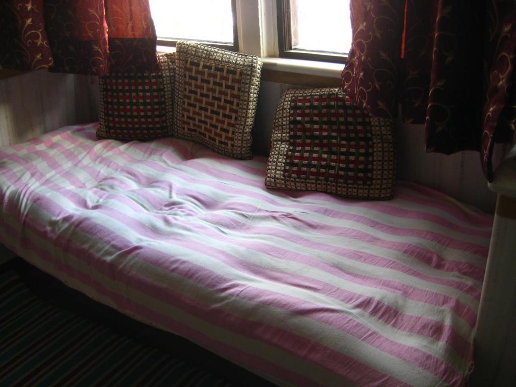 Girnar 4*