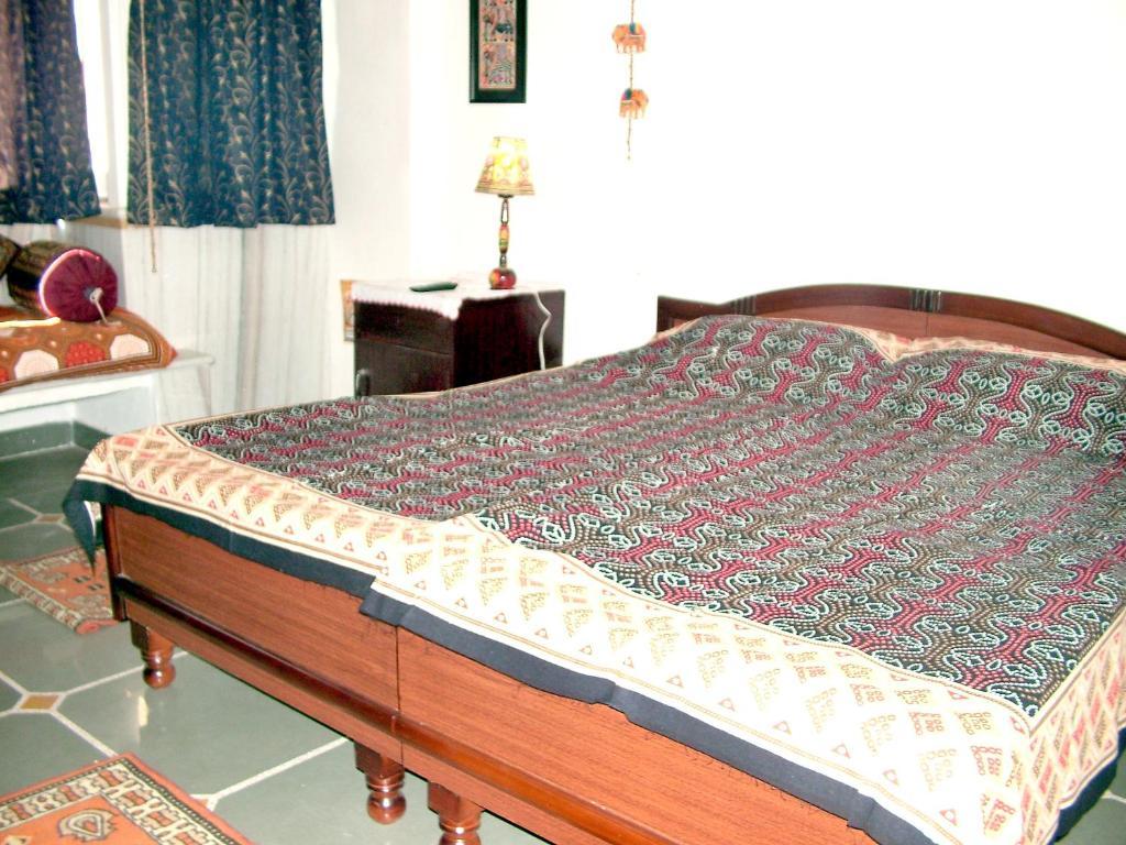 Hotel Girnar