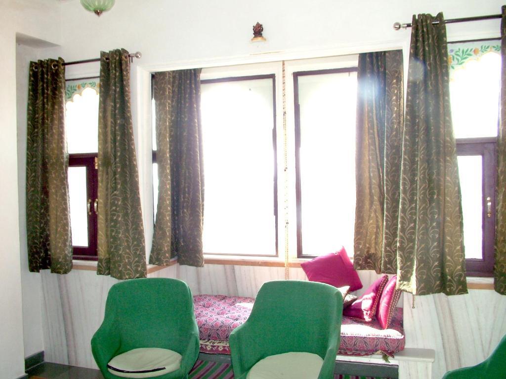 Girnar Udaipur