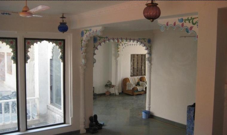 Girnar Hotel